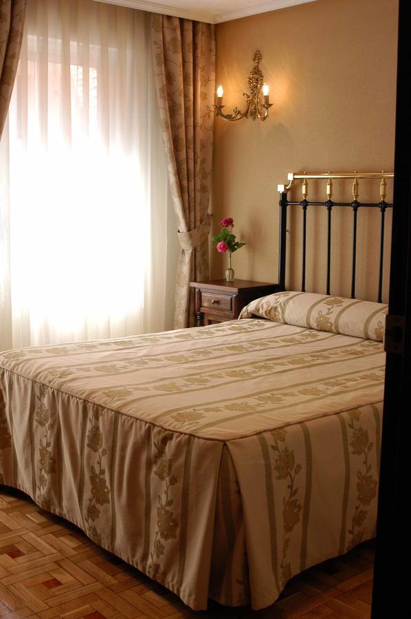 Hotel Julia 아란다데두에로 객실 사진