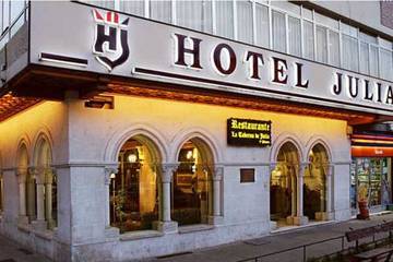 Hotel Julia 아란다데두에로 외부 사진